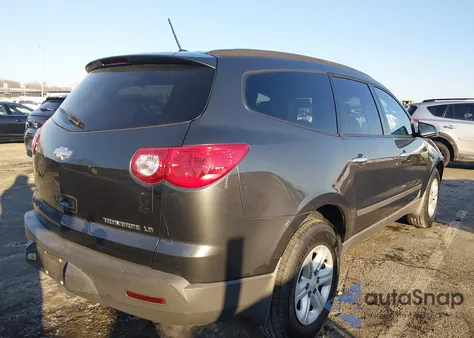 2011 Chevrolet Traverse Ls z USA, uszkodzony, nr VIN 1GNKVFED1BJ140040